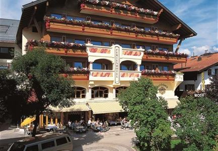 Am Kurpark Restaurant im Sommer